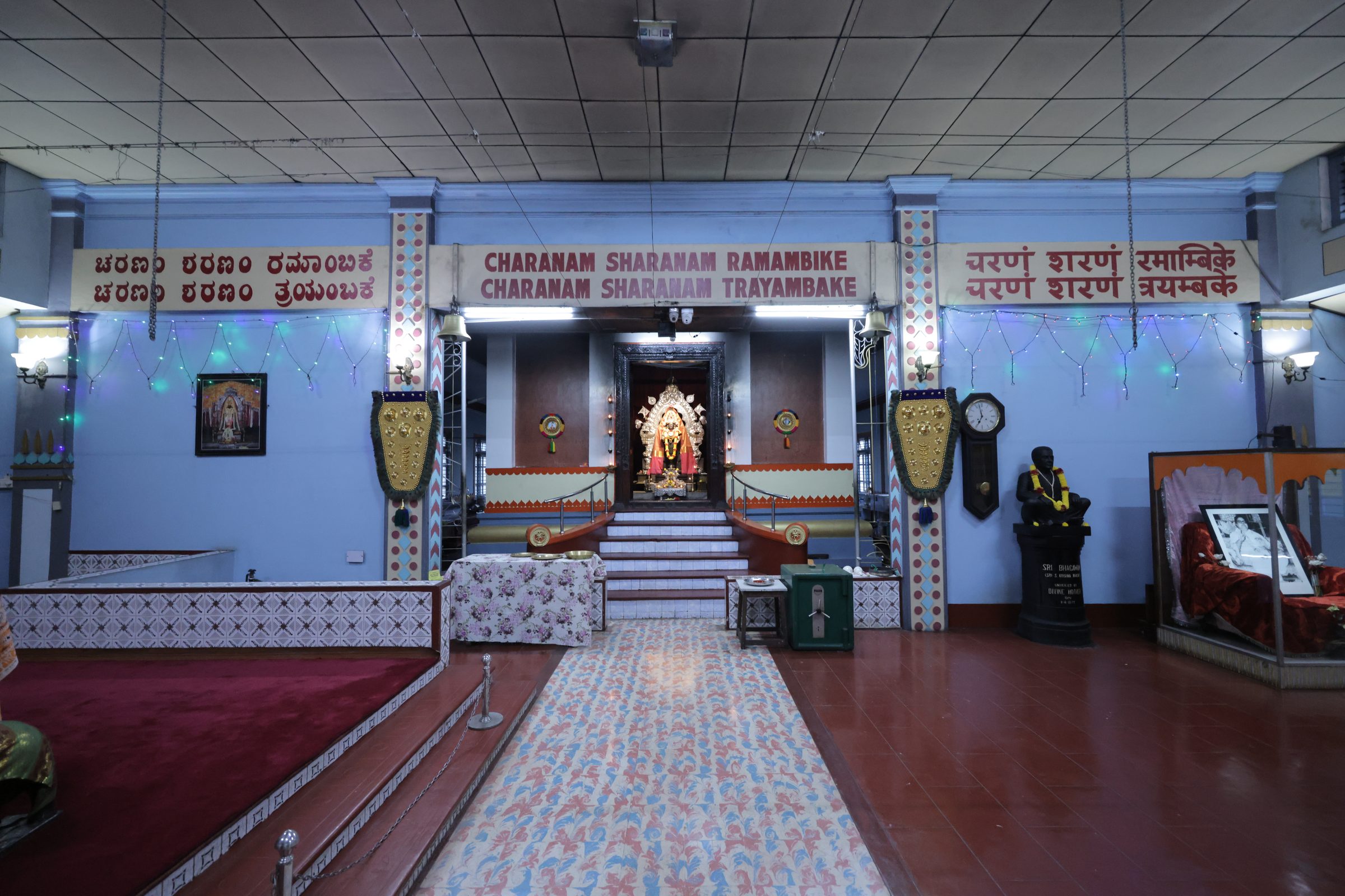 The prayer hall of Rama Śakti Mission, Shaktinagar, with the shrine of Devi Sree Ramambika